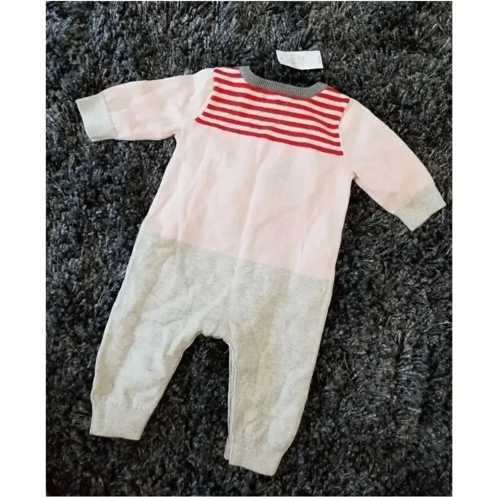 Babygap knit outfit 0-3M